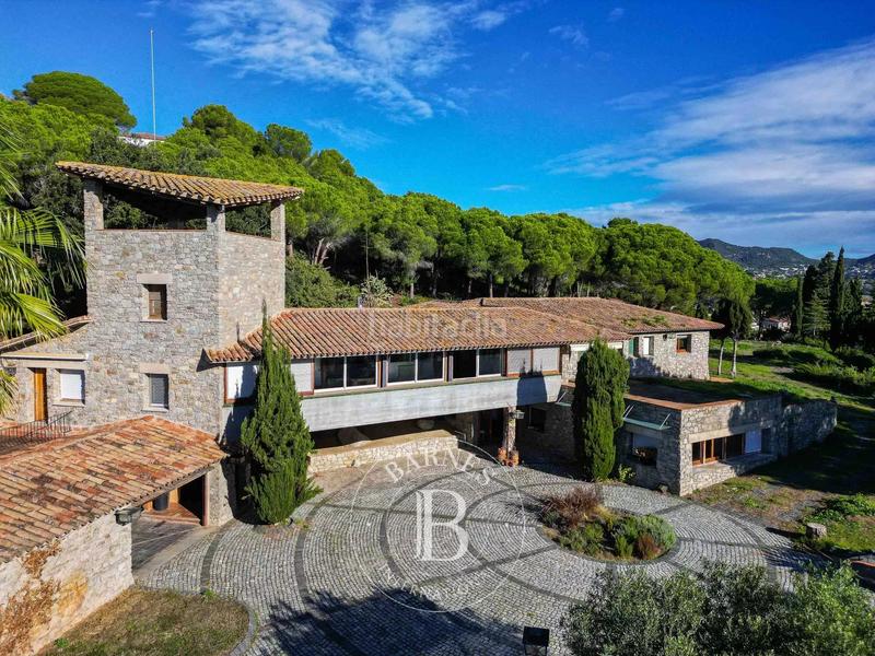 Foto fc76605d-be98-4573-ac0c-b0b848a52b83. Maison avec chauffage parking piscine dans Premià de Dalt