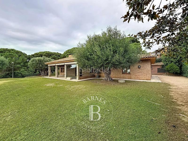 Foto 5d9a3c2b-dd04-4d63-967c-5c5851585c8c. Casa amb calefacció aparcament piscina a Canafort-El Puntó Sant Andreu de Llavaneres