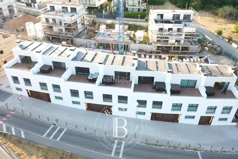 Foto cd685724-efa0-4161-a149-5def81944b1f. Casa a schiera con riscaldamento parcheggio piscina in Montgat