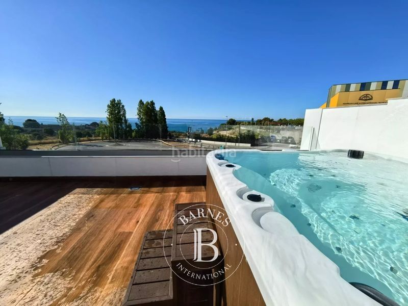 Foto f3a290a4-5eb5-4439-a802-ff83fc5d104b. Casa adossada amb calefacció aparcament piscina a Montgat