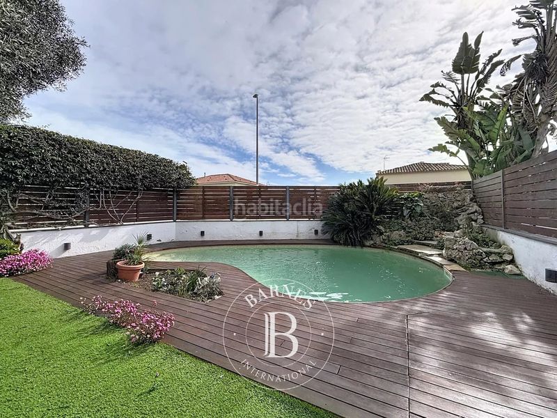 Foto 6c7246ff-e4e8-4c0b-8dff-6fe838a71180. Casa amb calefacció aparcament piscina a Santa Susanna