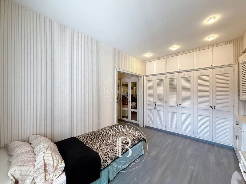 Foto dab1c991-a653-4e61-bf97-57cbf1dafe4c. Flat with heating parking in Centre Granollers