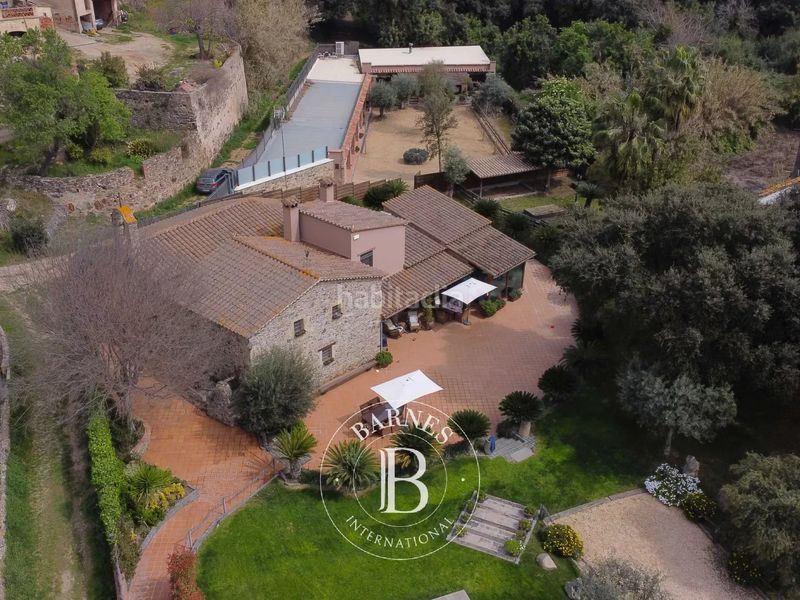 Foto 33730f7a-9285-4970-a337-8b68deb59664. Casa amb calefacció aparcament piscina a Santa Susanna