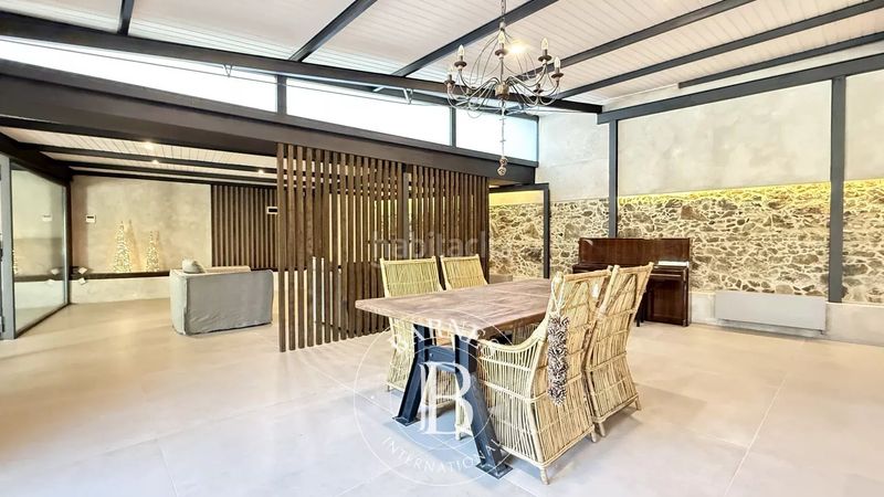 Foto a7687f18-c4b4-45de-bfa4-5e14ba0a7893. Casa amb calefacció aparcament piscina a Santa Susanna