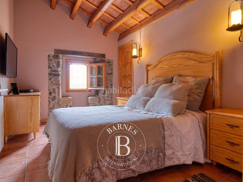 Foto faada6b3-7a31-4d1b-b505-efd8ebd1833f. Casa amb calefacció aparcament piscina a Santa Susanna