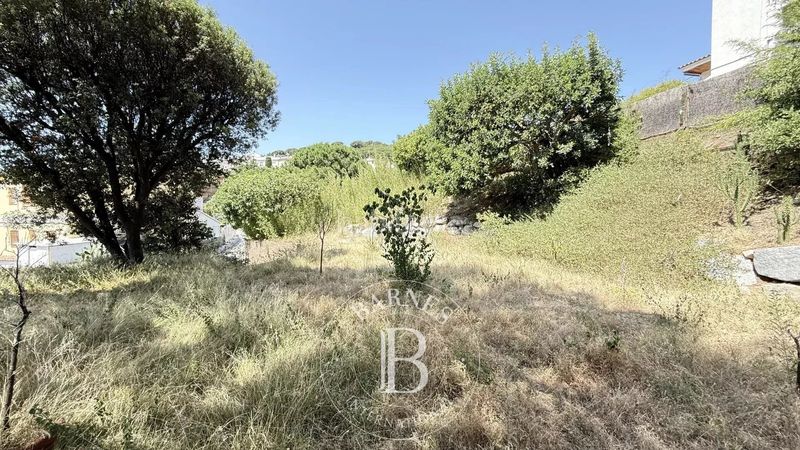 Foto c10ebbd2-b799-4bc2-9d66-81b0db2ee12d. Terreny residencial a Premià de Dalt
