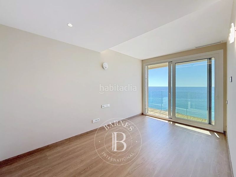 Foto 2bc5390b-9450-43ec-87cd-188af38f6110. Casa amb calefacció aparcament piscina a Victoria-Les Vil·les-Canyadell Arenys de Mar