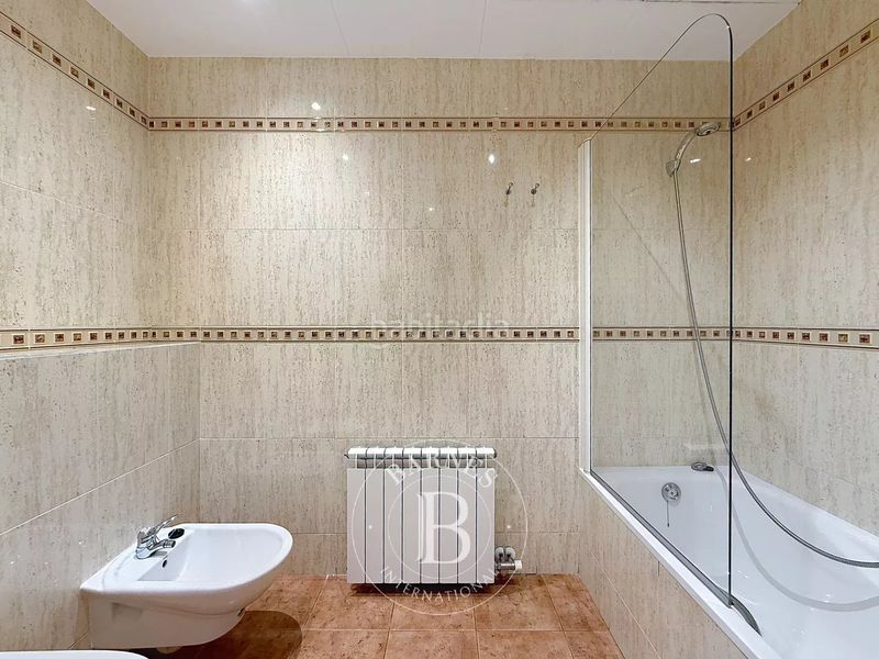 Foto fd2d314b-b4e6-4d88-b592-a71da1e1d194. Casa amb calefacció aparcament piscina a Cabrils