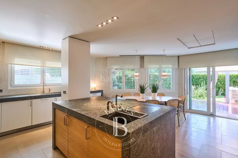 Foto 1ac324cf-3724-458c-b550-9fc5883ca76e. Casa amb calefacció aparcament piscina a Centre Sant Pol de Mar