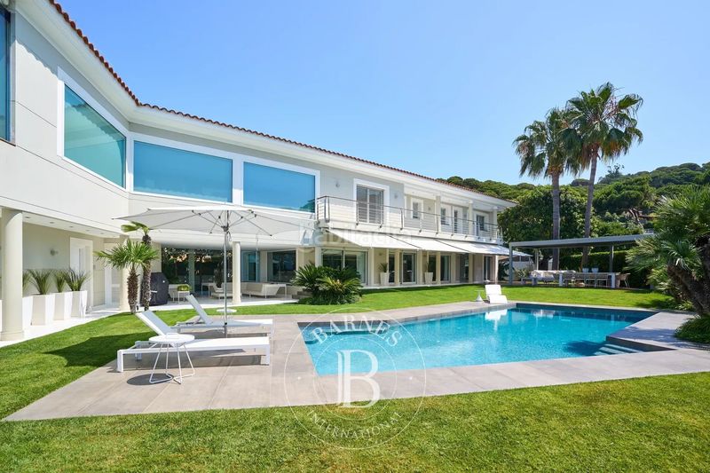 Foto 3d8743f6-090c-4a84-a4e8-bae0751046ec. Casa amb calefacció aparcament piscina a Centre Sant Pol de Mar