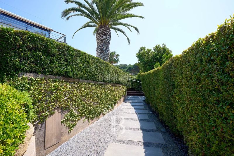 Foto 6730c4e9-55f9-4879-a43f-ed2d2bcb8f5e. Casa amb calefacció aparcament piscina a Centre Sant Pol de Mar