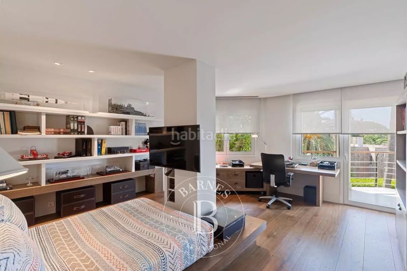 Foto c8852723-cbad-4fb6-a15e-0b095079d901. Casa amb calefacció aparcament piscina a Centre Sant Pol de Mar