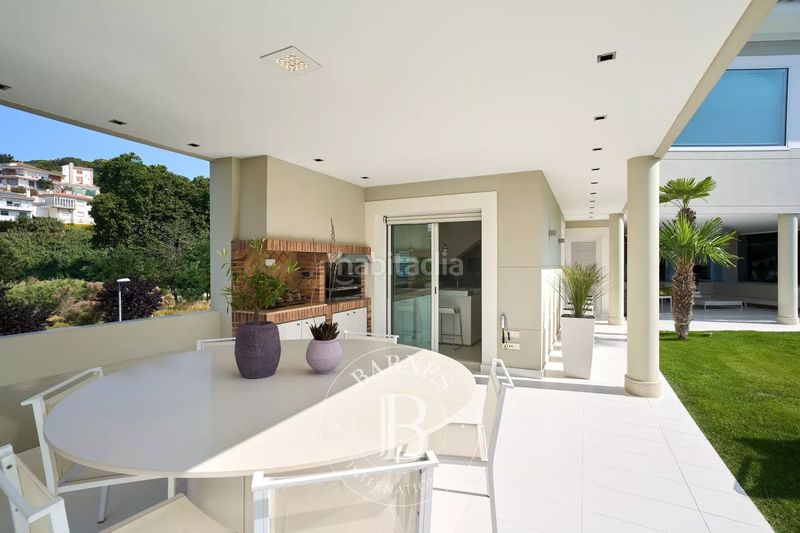 Foto f060c21e-e5c1-4d0a-b122-4a4ddd72d6d1. Casa amb calefacció aparcament piscina a Centre Sant Pol de Mar