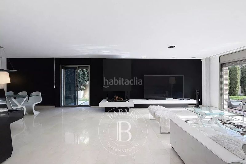 Foto fa591255-13fb-4ffd-b172-e0317eacce15. Casa amb calefacció aparcament piscina a Vilassar de Dalt