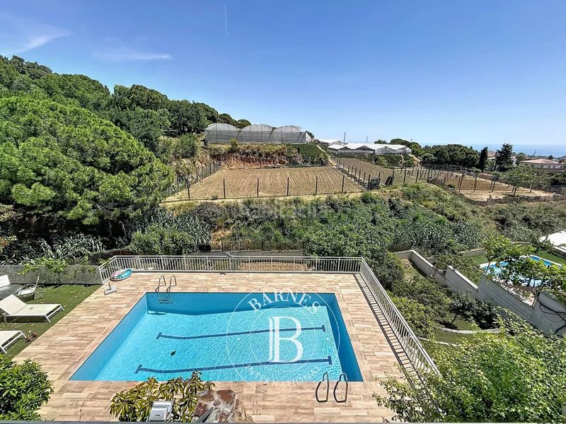 Foto 495a0424-8af0-4e29-9ad3-b9747e395d83. Maison avec chauffage parking piscine dans Cabrils