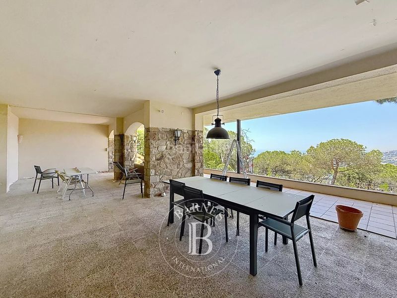 Foto 9a76f15f-a65f-4a2f-b6c2-df9439d15ce3. House with heating parking pool in Cabrils