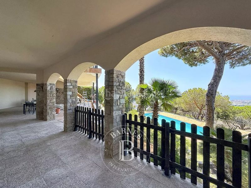 Foto b6a7f82f-a29f-4c0a-bd50-0695dc94aa91. House with heating parking pool in Cabrils