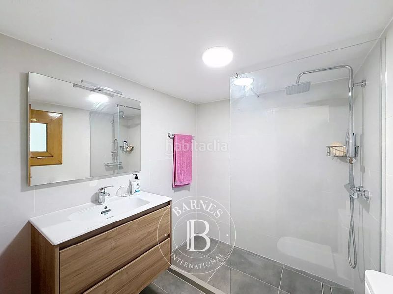 Foto 0afd602d-fee7-410e-b3b2-9fe8e78068d0. Casa amb calefacció aparcament piscina a Santa Susanna