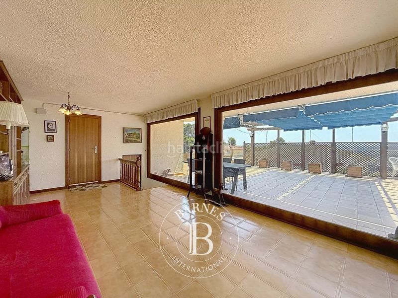Foto 19a6b5f5-d283-4c79-9858-9a7623594a2d. Casa amb calefacció aparcament piscina a Santa Susanna