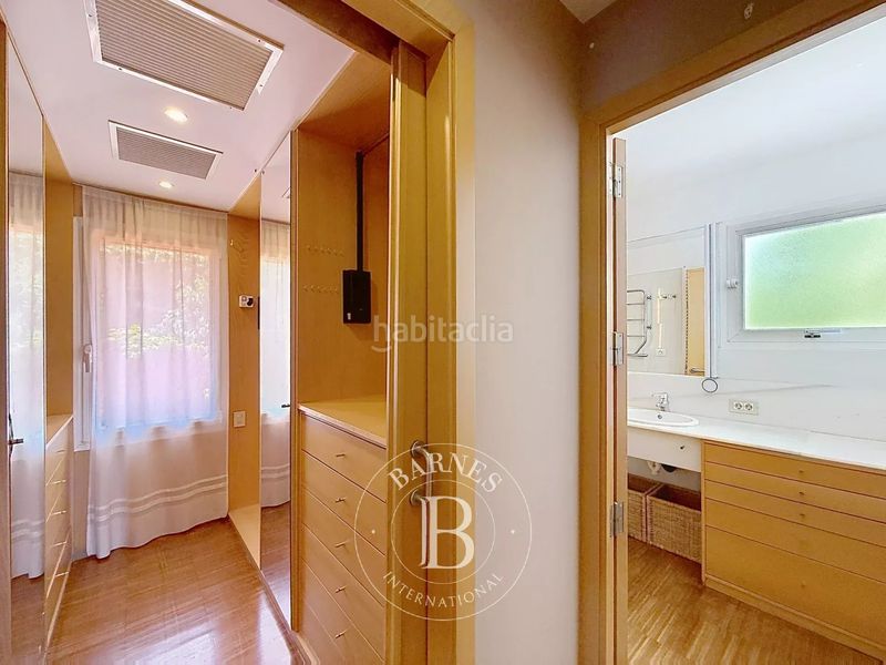 Foto f33f9104-5039-42fd-8c1e-847b05c78546. Casa a carrer sant sebastià a Cabrils