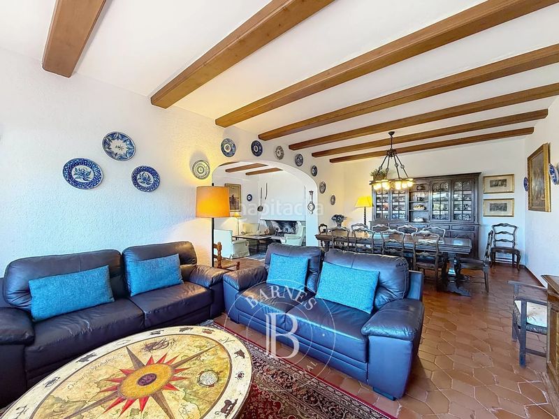 Foto f20ddc25-f4d0-4fb1-8a67-dc50ca76e011. Casa en Premià de Dalt