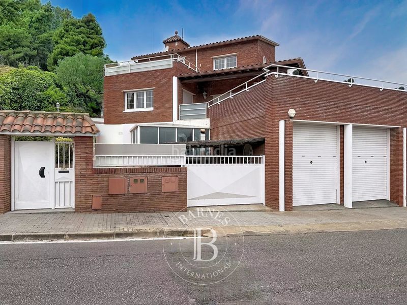 Foto 2f5580a1-a994-437b-9c23-bebbada49511. Casa amb calefacció aparcament piscina a Nucli Urbà Argentona