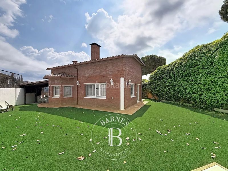 Foto a314812a-e85f-4750-bf2b-8823a3c2aa5f. Casa amb calefacció aparcament piscina a Nucli Urbà Argentona