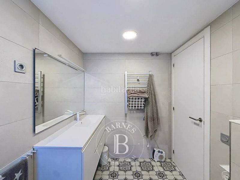 Foto 37336599-94d8-4351-a2e1-08be2c11716a. Maison jumelée avec chauffage parking piscine dans Vallveric Mataró