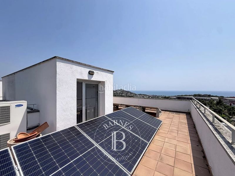 Foto ecbedd31-d178-48c5-ad77-529122d7911b. Maison jumelée avec chauffage parking piscine dans Vallveric Mataró