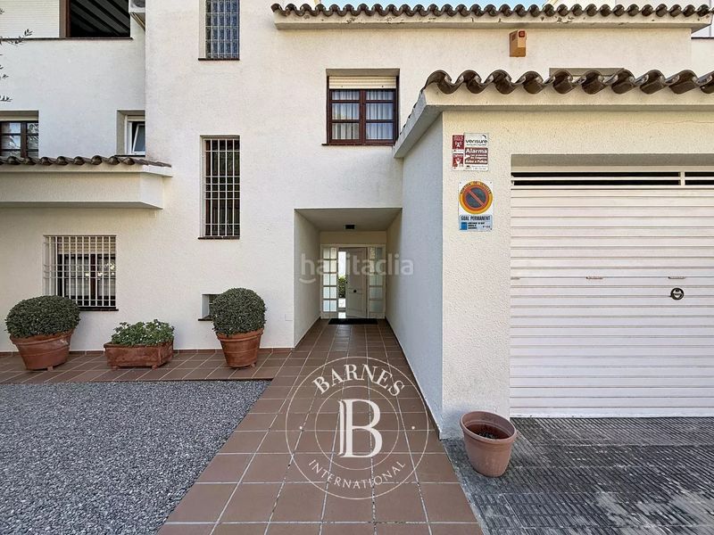 Foto d66bcb8b-38e2-4ddf-a5d4-509aca280c77. Casa adossada a travessia estació a Can Sans Sant Andreu de Llavaneres