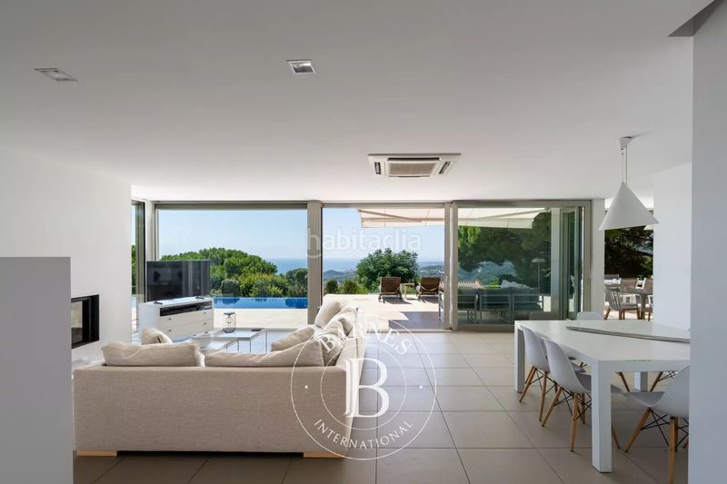 Foto 1c10da44-5325-4523-b42b-6bec6d1a66b6. Casa amb calefacció aparcament piscina a Supermaresme Sant Andreu de Llavaneres