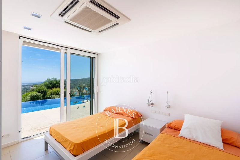 Foto 2b4d8a05-b131-4a2b-909a-da24a37752c6. Casa amb calefacció aparcament piscina a Supermaresme Sant Andreu de Llavaneres