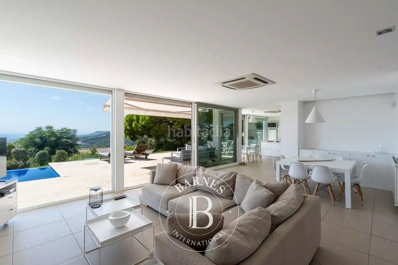 Foto c5b58249-a392-4148-9d4f-a51f64736468. Casa amb calefacció aparcament piscina a Supermaresme Sant Andreu de Llavaneres