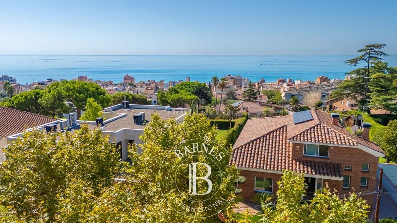 Foto a68ea15b-6a64-4368-bf51-0eba92f877b4. Casa en Califòrnia-Santa Madrona Masnou (El)