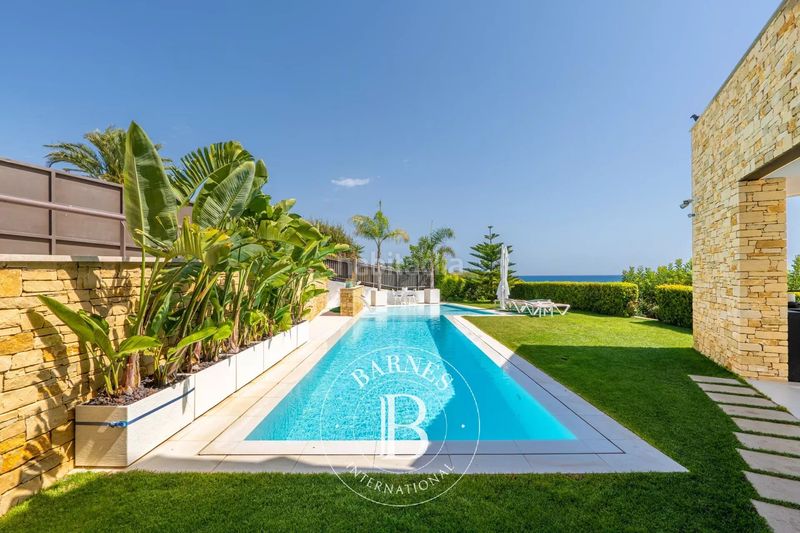 Foto bb8ba7e4-5da6-4767-b8c8-dffaa7fce82e. Casa amb calefacció aparcament piscina a Urbanitzacions Sant Pol de Mar