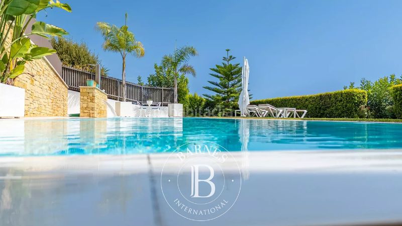 Foto e27f76f6-583b-4f7d-9a4c-9d8b0108b9b5. Casa amb calefacció aparcament piscina a Urbanitzacions Sant Pol de Mar