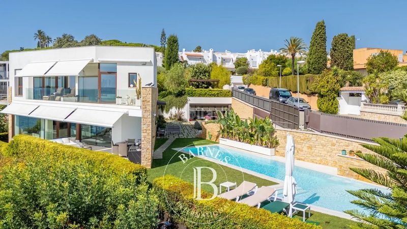 Foto fd6a1236-7461-40dc-bf8c-2f6aea177cd9. Casa amb calefacció aparcament piscina a Urbanitzacions Sant Pol de Mar