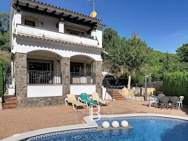Foto 686fc66a-2f2c-4cc3-b1a1-d5673ac31168. Maison avec chauffage parking piscine dans Cabrera de Mar