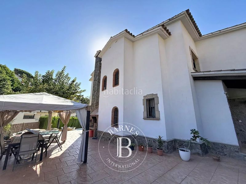 Foto a64ec7c0-5bf8-4d16-a793-ca0196ff0b96. Maison avec chauffage parking piscine dans Cabrera de Mar