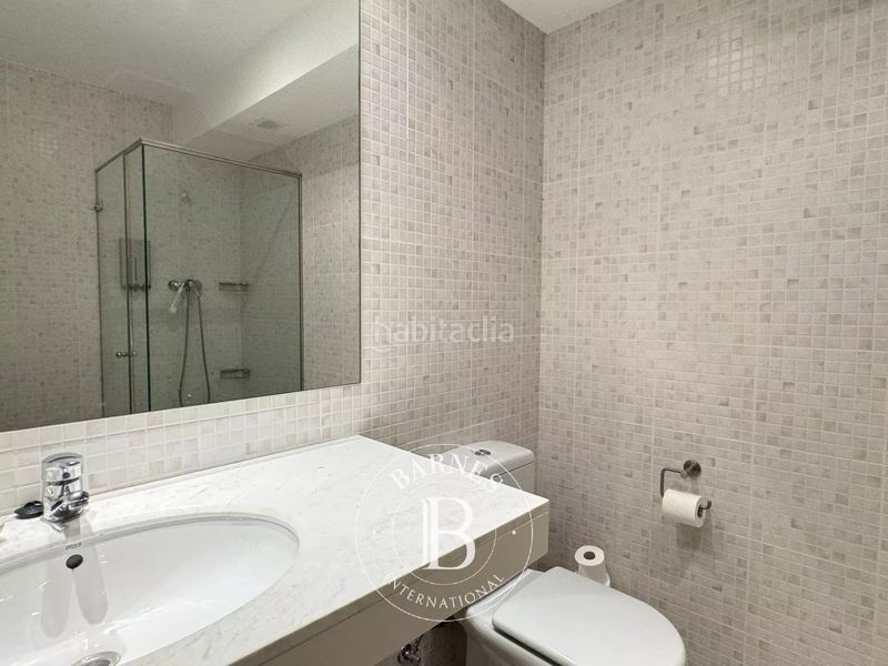 Foto 289dab84-a655-4842-bb38-d0f33684a6f2. Casa con riscaldamento parcheggio in Vallromanes