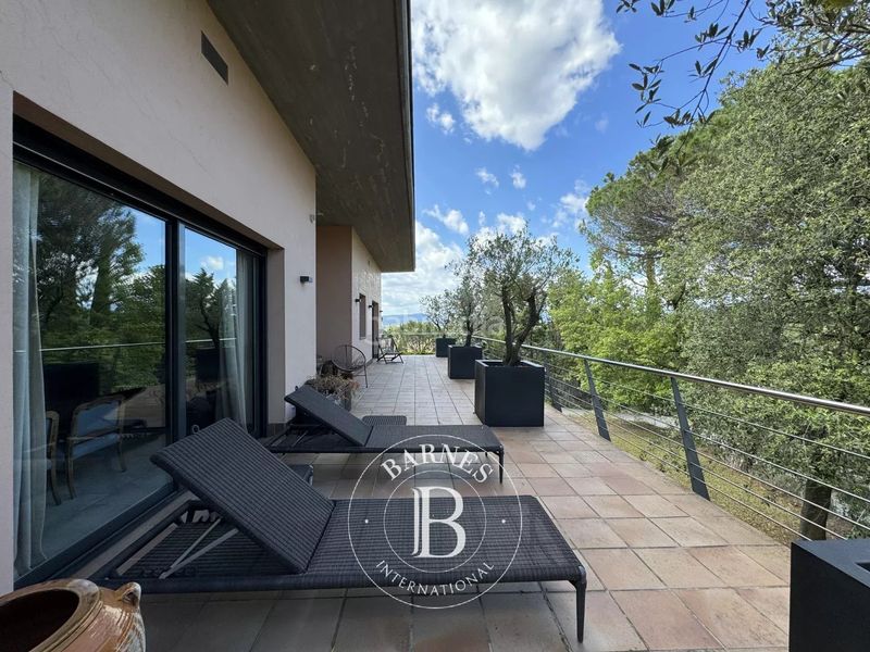 Foto fa506a44-e71d-4040-a4bf-9d6cef1d4d10. Casa con riscaldamento parcheggio in Vallromanes