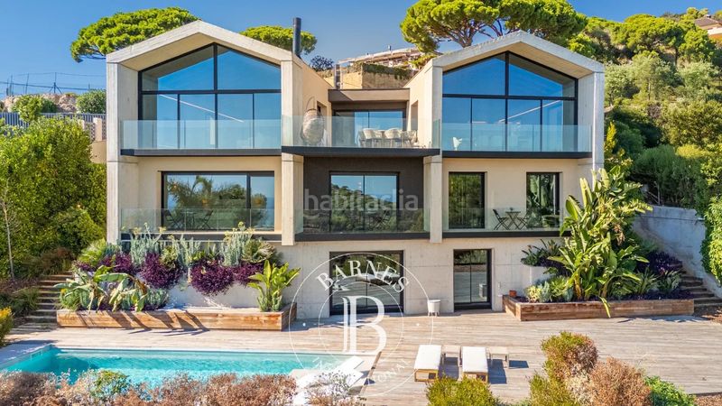 Foto ae8cc947-182c-4ad9-9d5f-5221021b6aee. Casa con riscaldamento parcheggio piscina in Cabrils