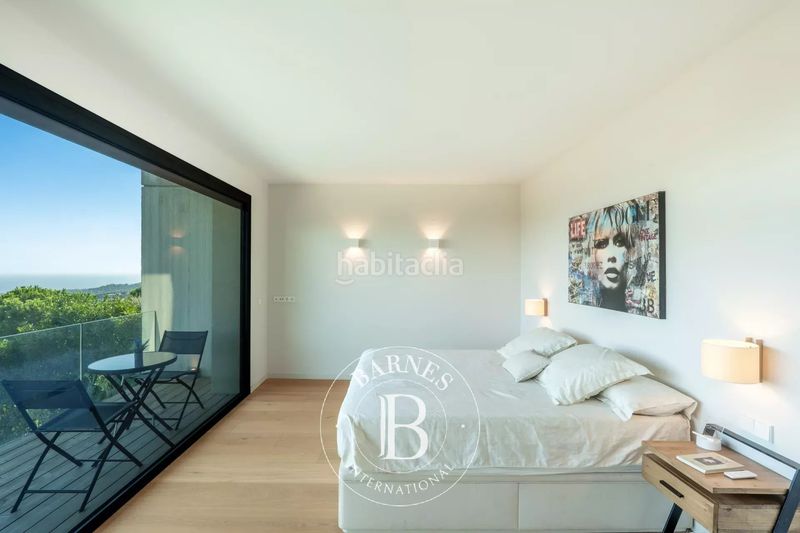Foto d87b9708-e76d-490d-a2b7-4a7fa577e487. Casa con riscaldamento parcheggio piscina in Cabrils