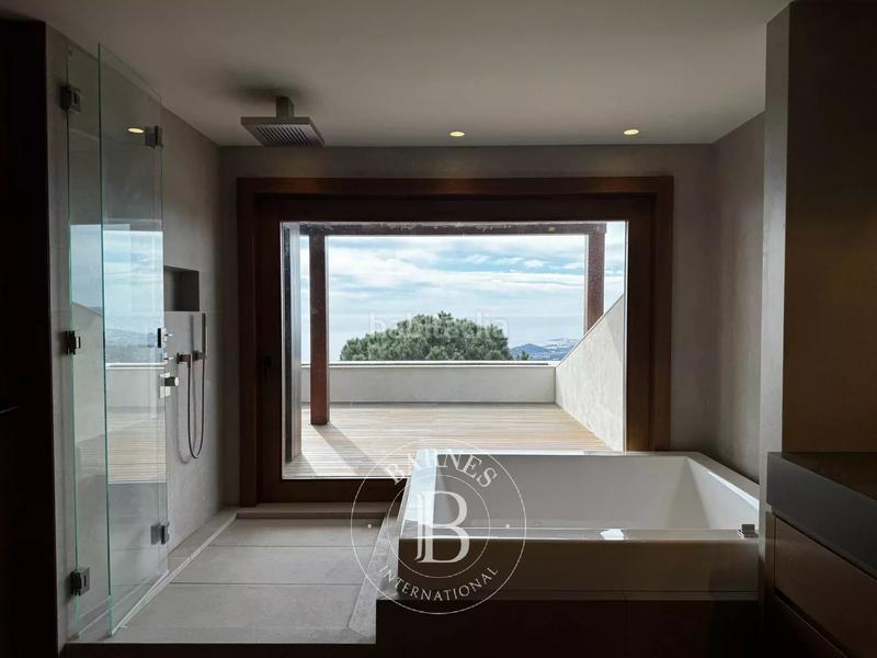 Foto 742a98b6-f638-4233-ac8c-ef9c951f524a. Casa con riscaldamento parcheggio piscina in Supermaresme Sant Vicenç de Montalt