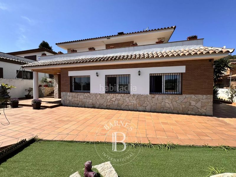 Foto cf8fa8c4-f045-4d32-b79a-65ee03430c13. Casa amb calefacció aparcament piscina a Nucli Urbà Argentona