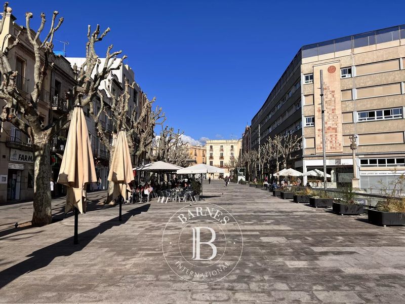 Foto fd49abc0-cacf-4d4d-8d66-7f00427f07e1. Maison avec chauffage parking piscine dans Can Quirze Mataró