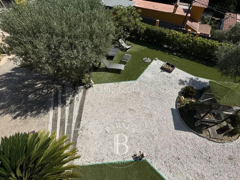 Foto ba49102d-e8e5-49e8-a19c-07790308cd2f. Casa en Urbanitzacions Mataró