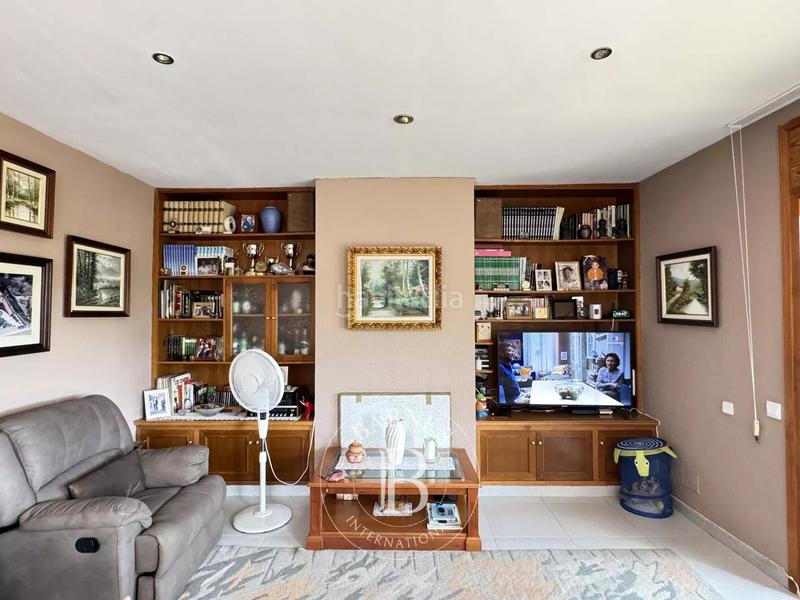 Foto c35f8abe-a2bb-40cd-b94e-5a0b607631bd. Casa en Urbanitzacions Mataró