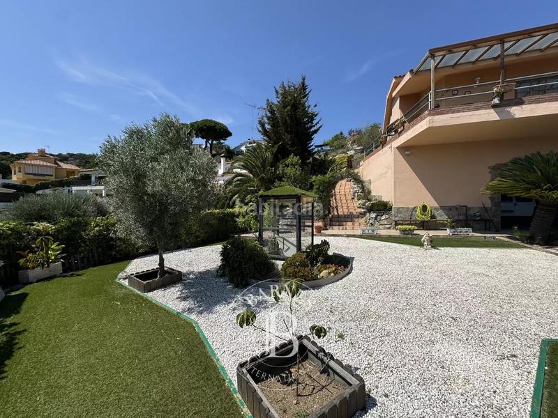 Foto 117a5b9e-4c28-47f6-9ba1-526e9617cc51. Haus mit heizung parking in Urbanitzacions Mataró