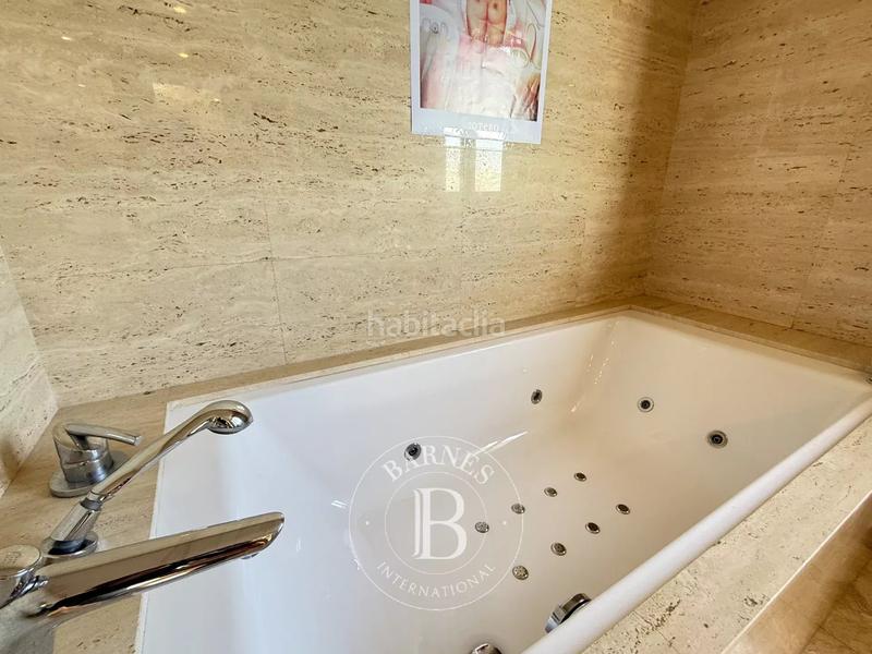 Foto b468e37a-9723-4986-a896-043d4a045826. Casa en Urbanitzacions Mataró